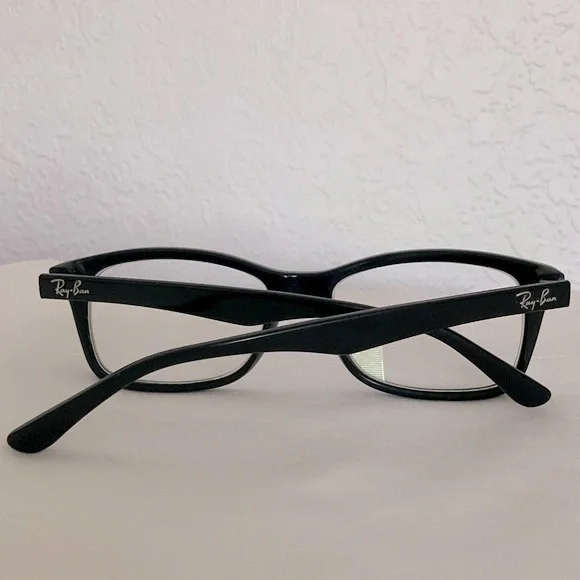 Ray-Ban RB 5228 2000 Eyeglasses Frames Women's Black Full Rim 53-17-140.